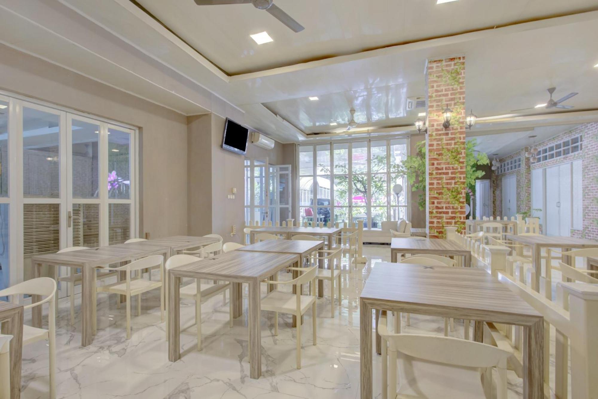 Hotel O Gambir Near Juanda Station Formerly Bunga Dahlia 자카르타 외부 사진