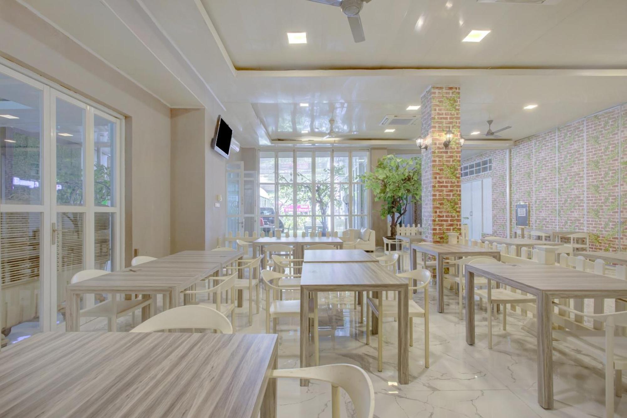 Hotel O Gambir Near Juanda Station Formerly Bunga Dahlia 자카르타 외부 사진